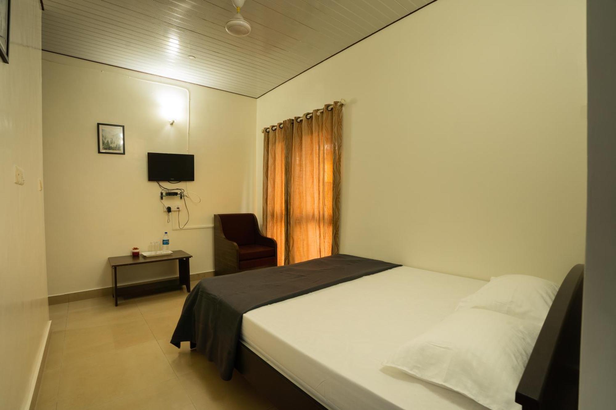 Gomes Pousada Guesthouse Олд Гоа Екстериор снимка