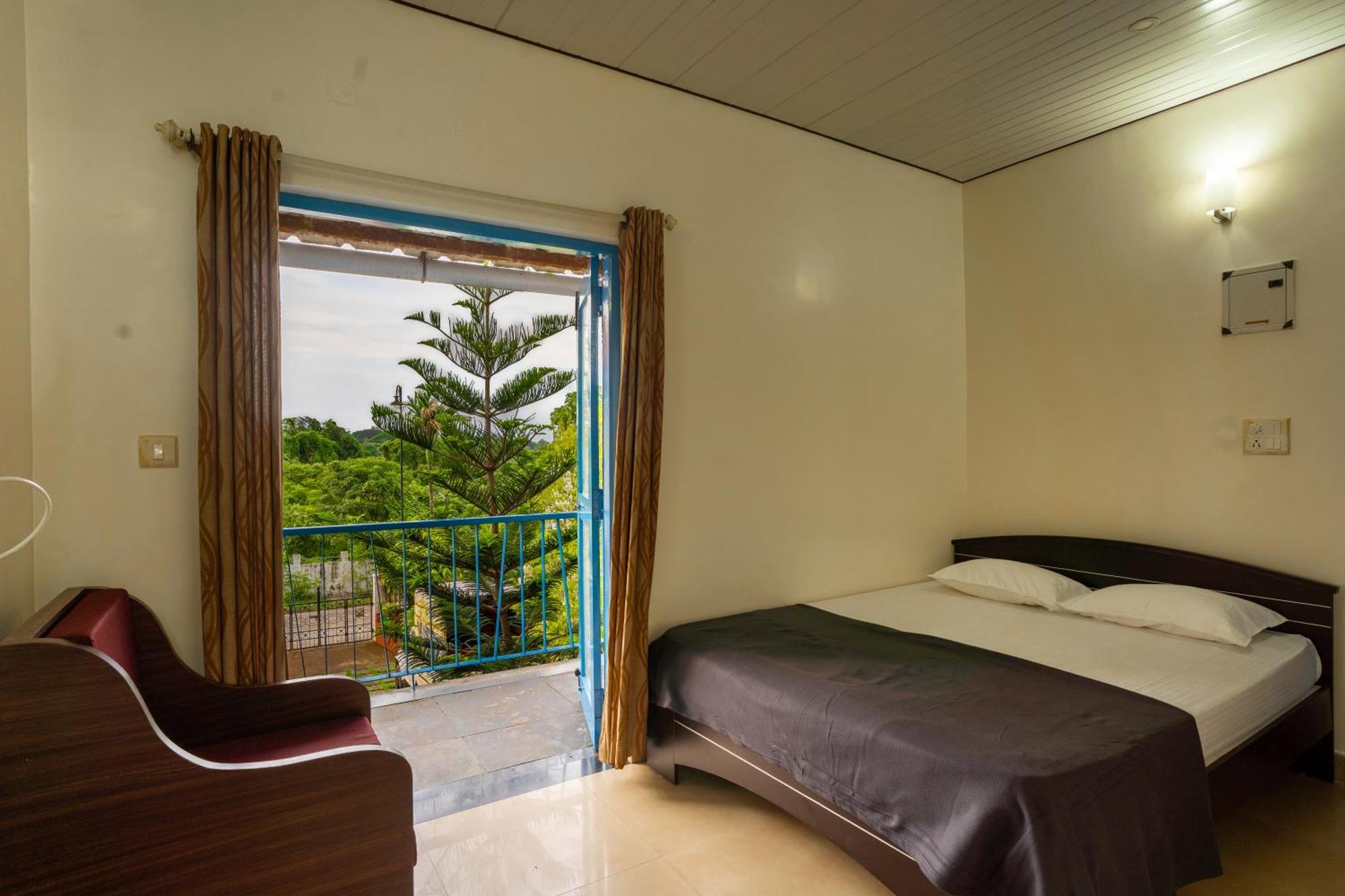 Gomes Pousada Guesthouse Олд Гоа Екстериор снимка